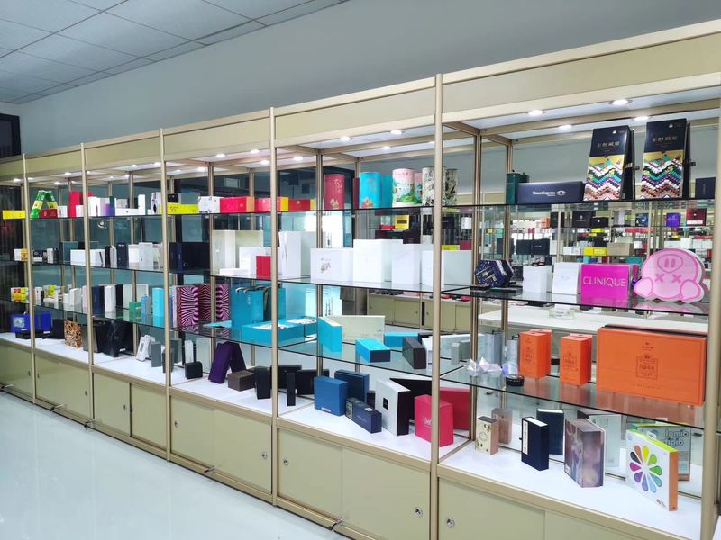 Dongguan Yongjian Paper Products Co., Ltd linia produkcyjna producenta